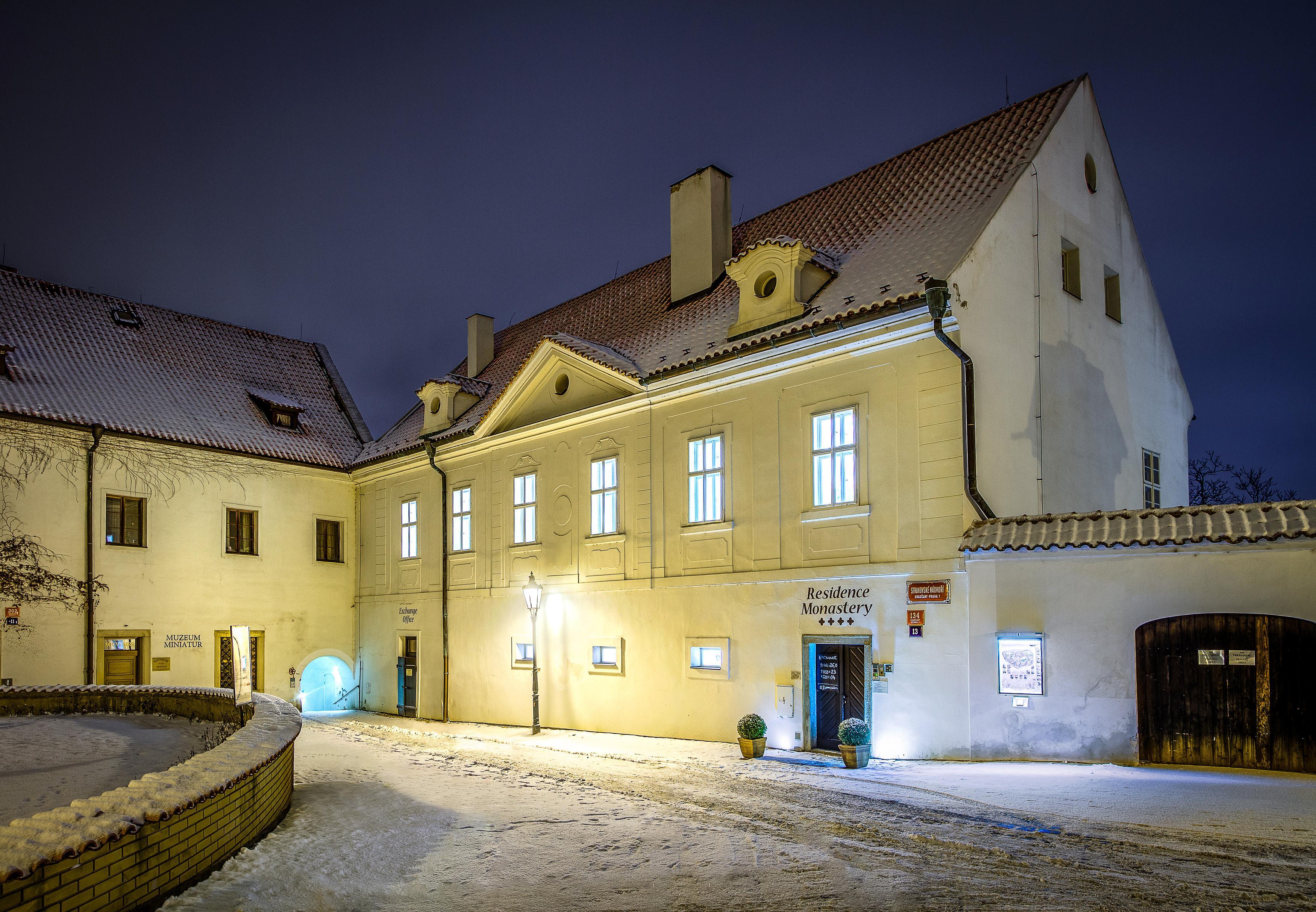 Готель Monastery Прага