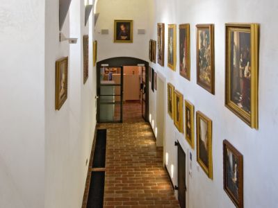 Готель Monastery