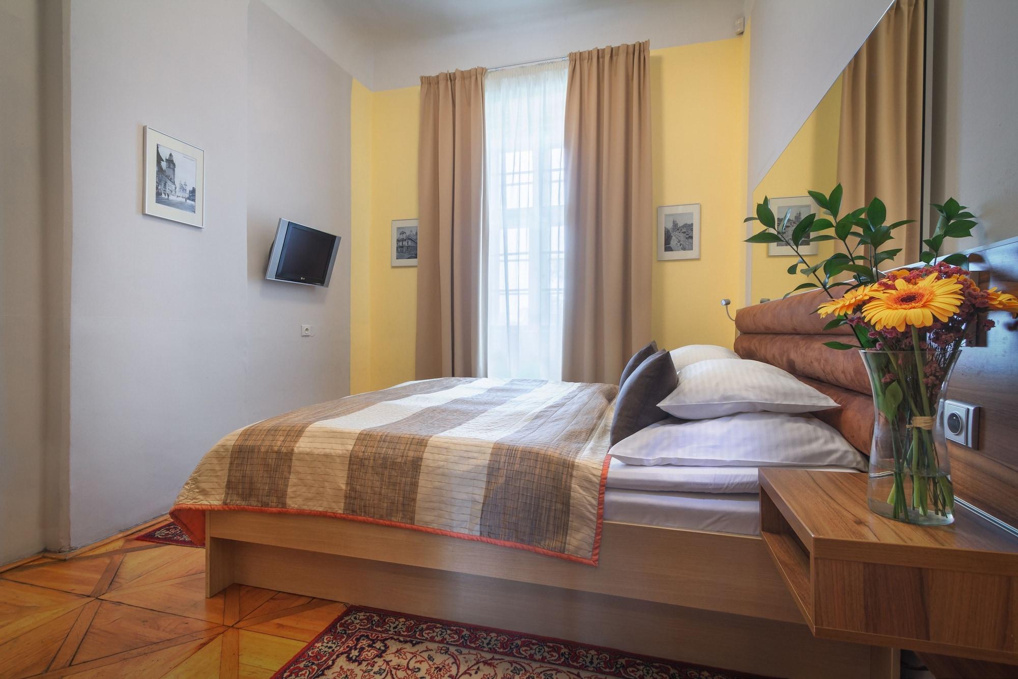 Monastery מלון 4*